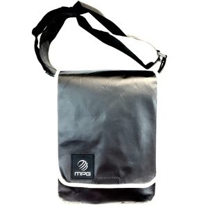 $5 l MPG Cross Body Bag